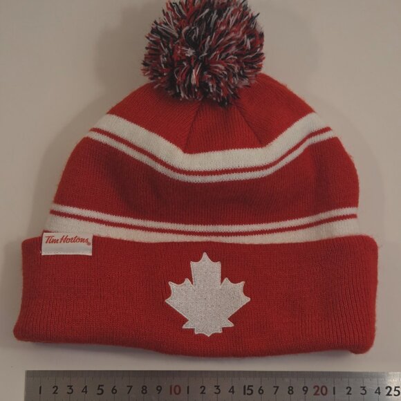 Tim Hortons Maple Leaf Pom Toque – Adult, Red/White - Picture 2 of 5